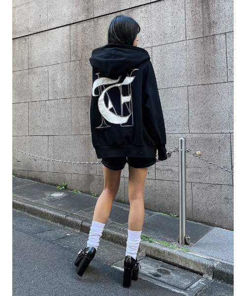 ENVYM（アンビー）の「ビッグロゴＥ ＰＫ（パーカー・レディース・ホワイト/ピンク/ブラック・FREE）」の14枚目の写真