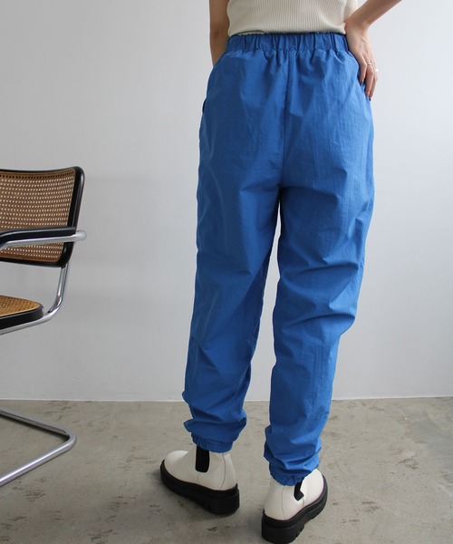 GeeRA（ジーラ）の「ナイロン素材ジョガーパンツ（その他パンツ・レディース・ブルー/ホワイト/ブラック・MEDIUM/SMALL/LARGE）」の14枚目の写真