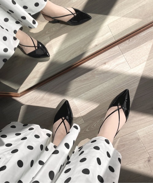 MAMIAN（マミアン）の「クロス&バックストラップ フラットパンプス（パンプス・レディース・ブラック/アニマル/グレイッシュベージュ・LL/S/M/L）」の16枚目の写真