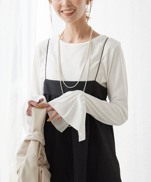 SLOBE IENA ベルスリーブロンTEE 白　タグ付き SLOBE IENA（スローブイエナ）の「ベルスリーブロンTEE（Tシャツ