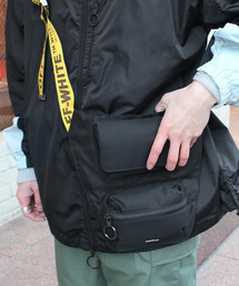 73021364b_b_06_215.jpg