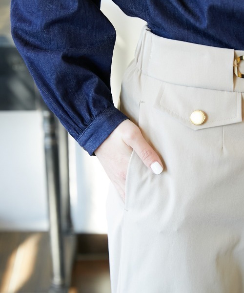 Le temps riche（ルタンリッシュ）の「チェーン使い金ボタンマリンパンツ　＜Le temps riche＞（スラックス・レディース・ベージュ/ネイビー・M/S/L/LL）」の14枚目の写真