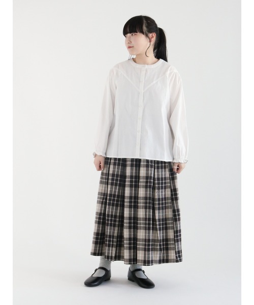 Samansa Mos2(サマンサ モスモス)の「柄アソートレース付V切替ブラウス(シャツ/ブラウス・レディース・ブラック/ブルー/オフホワイト/チャコール・フリ-)」の16枚目の写真