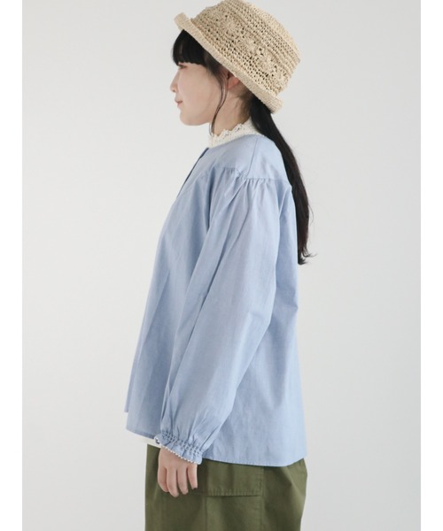 Samansa Mos2(サマンサ モスモス)の「柄アソートレース付V切替ブラウス(シャツ/ブラウス・レディース・ブラック/ブルー/オフホワイト/チャコール・フリ-)」の9枚目の写真