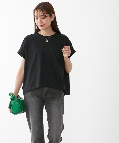 nissen（ニッセン）の「綿１００％　ゆるシルエット胸ポケット付Ｔシャツ（Tシャツ/カットソー・レディース・カーキ/ベージュ/ブラック/ミント/ブルーグレー/オフホワイト/ピンク/モカ/イエロー/ターコイズブルー/スカイブルー・L/LL/M/S）」の22枚目の写真