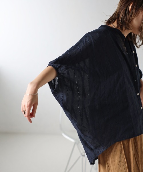 Bonjour Sagan(ボンジュールサガン)の「刺繍ドルマンシャツ(シャツ/ブラウス・レディース・オフホワイト/ブラック・FREE)」の12枚目の写真