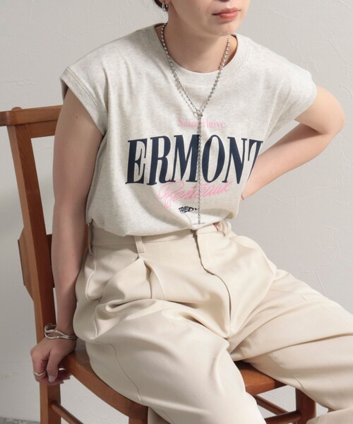 fredy emue（フレディエミュ）の「ロゴプリントフレンチTシャツ（Tシャツ/カットソー・レディース・ライトグレー/オフホワイト/チャコールグレー・38）」の3枚目の写真