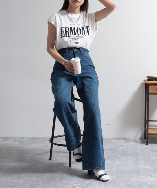 fredy emue（フレディエミュ）の「ロゴプリントフレンチTシャツ（Tシャツ/カットソー・レディース・ライトグレー/オフホワイト/チャコールグレー・38）」の5枚目の写真