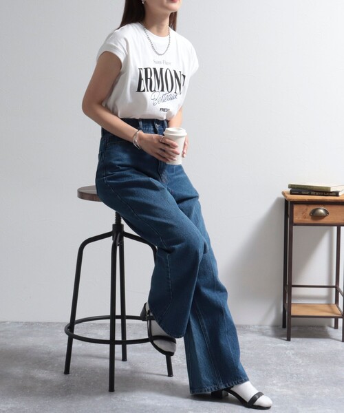 fredy emue（フレディエミュ）の「ロゴプリントフレンチTシャツ（Tシャツ/カットソー・レディース・ライトグレー/オフホワイト/チャコールグレー・38）」の6枚目の写真