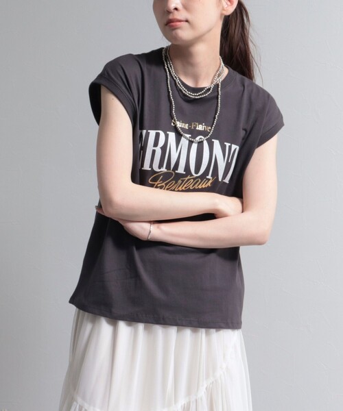 fredy emue（フレディエミュ）の「ロゴプリントフレンチTシャツ（Tシャツ/カットソー・レディース・ライトグレー/オフホワイト/チャコールグレー・38）」の18枚目の写真