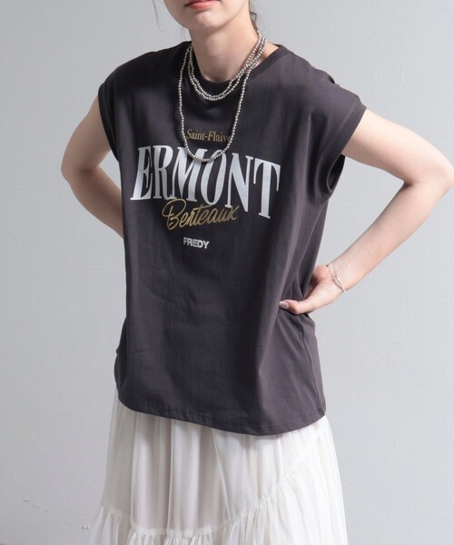 fredy emue（フレディエミュ）の「ロゴプリントフレンチTシャツ（Tシャツ/カットソー・レディース・ライトグレー/オフホワイト/チャコールグレー・38）」の19枚目の写真
