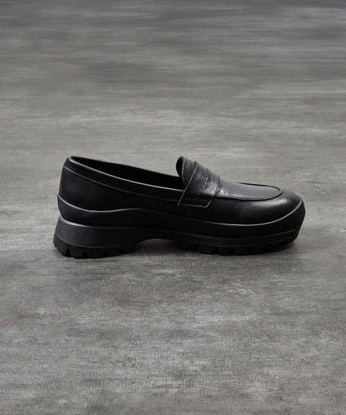 PADRONE(パドローネ)の「PADRONE パドローネ / LOAFERS with VIBRAM SOLE ビブラムソールローファー 日本製 / PU8840-2002(ローファー・メンズ・ブラック・40/41/42/43)」の9枚目の写真