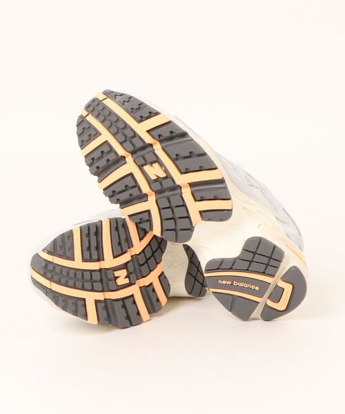 DISCOAT（ディスコート）の「New Balance ML725I（スニーカー・メンズ・ライトグレー・23.5cm/24.5cm/27.5cm/25.5cm/26.5cm）」の2枚目の写真