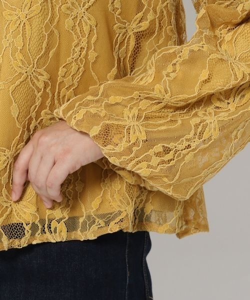 mysty woman（ミスティウーマン）の「起毛レースボリュームスリーブブラウス　974827（シャツ/ブラウス・レディース・マスタード/アイボリー/ブラック・FREE）」の14枚目の写真