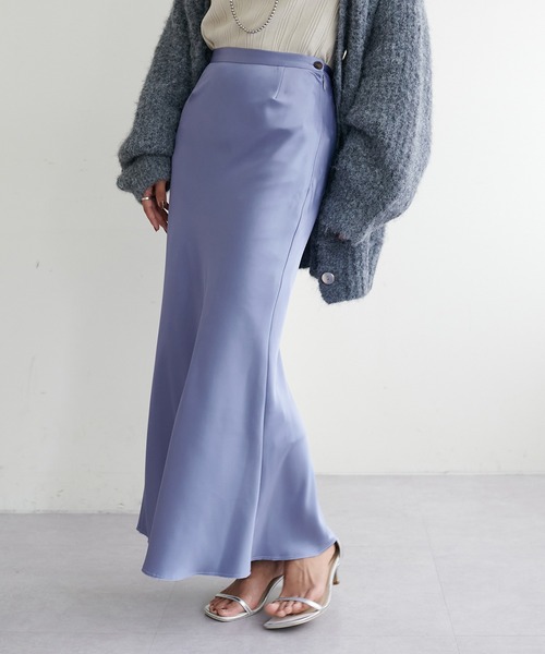 LARUTA(ラルータ)の「【LARUTA】サテンナロースカート(スカート・レディース・ブラック/ブルー/オフホワイト・SMALL/MEDIUM/LARGE)」の16枚目の写真