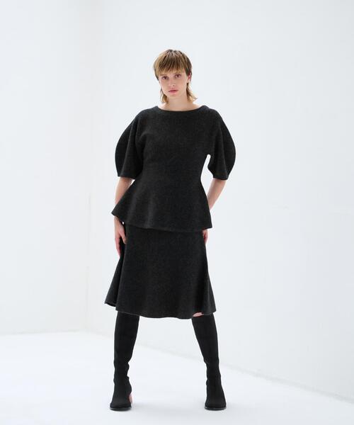 LANVIN en Bleu(ランバンオンブルー)の「ペプラムニットスカート(スカート・レディース・チャコールグレー/グレー・38)」の5枚目の写真