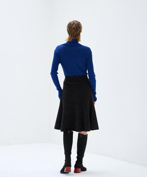 LANVIN en Bleu(ランバンオンブルー)の「ペプラムニットスカート(スカート・レディース・チャコールグレー/グレー・38)」の17枚目の写真