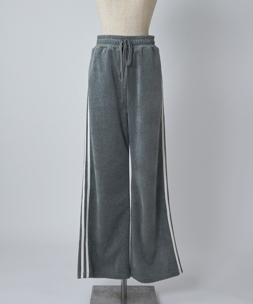 one after another NICE CLAUP（ワンアフターアナザーナイスクラップ）の「ベロアトラックパンツ（スウェットパンツ・レディース・杢グレー/アイボリー/ピンク・FREE）」の22枚目の写真