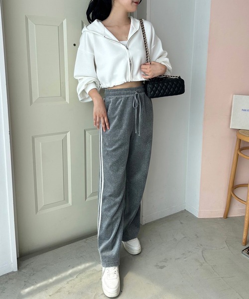 one after another NICE CLAUP（ワンアフターアナザーナイスクラップ）の「ベロアトラックパンツ（スウェットパンツ・レディース・杢グレー/アイボリー/ピンク・FREE）」の15枚目の写真