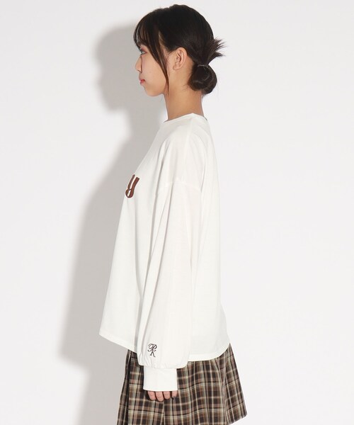 PINK-latte（ピンクラテ）の「◆【130cm/165cmあり】袖ボリュームロゴロンT（Tシャツ/カットソー・キッズ・オフホワイト/ライトブルー/ブラック/ダークブラウン・02/13/14/16/15 ）」の6枚目の写真