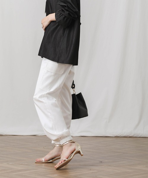 Gready Brilliant（グレディブリリアン）の「ＴＥ混ＳＴＲカーゴパンツ（カーゴパンツ・レディース・ブラック/オフホワイト・FREE）」の8枚目の写真