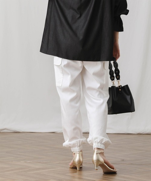 Gready Brilliant（グレディブリリアン）の「ＴＥ混ＳＴＲカーゴパンツ（カーゴパンツ・レディース・ブラック/オフホワイト・FREE）」の9枚目の写真