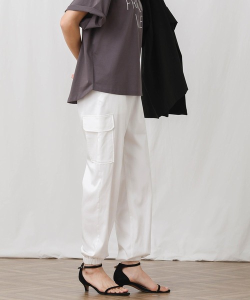 Gready Brilliant（グレディブリリアン）の「ＴＥ混ＳＴＲカーゴパンツ（カーゴパンツ・レディース・ブラック/オフホワイト・FREE）」の18枚目の写真