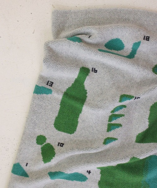 生活模様のニットブランケット