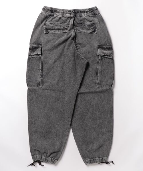 INASTUDIOS ZOO(イーナストゥディオスズー)の「「INASTUDIOS SELECT」12oz デニム イージーカーゴパンツ(カーゴパンツ・メンズ・ブラック系その他/ブラック/ブルー系その他/ケミカルウォッシュ/インディゴブルー・LARGE/X-LARGE/MEDIUM)」の6枚目の写真