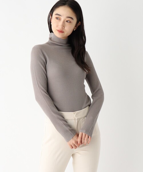 OPAQUE.CLIP（オペークドットクリップ）の「◆シアーハイネックリブニット【洗濯機洗い可】（ニット/セーター・レディース・グレー/スモーキーグリーン系/ブラック/ブルー・38/40）」の8枚目の写真