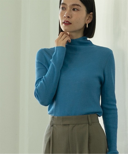 OPAQUE.CLIP（オペークドットクリップ）の「◆シアーハイネックリブニット【洗濯機洗い可】（ニット/セーター・レディース・グレー/スモーキーグリーン系/ブラック/ブルー・38/40）」の4枚目の写真