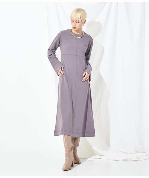 Settimissimo（セッティミッシモ）の「配色ステッチ マキシ丈 ワンピース クルーネック 長袖（ワンピース・レディース・グレー/ブラック・FREE）」の17枚目の写真
