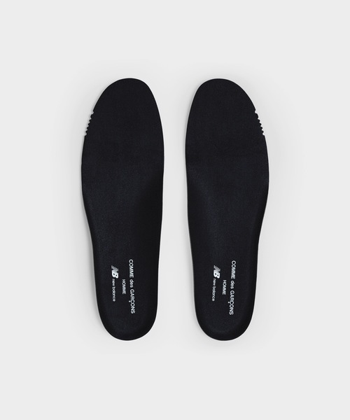 COMME des GARCONS HOMME（コム デ ギャルソン・オム）の「COMME des GARCONS HOMME × New Balance 1906R W-NAME WHITE×BLACK（スニーカー・メンズ・ホワイト×ブラック・25㎝/26cm/27cm/28cm/29cm）」の6枚目の写真