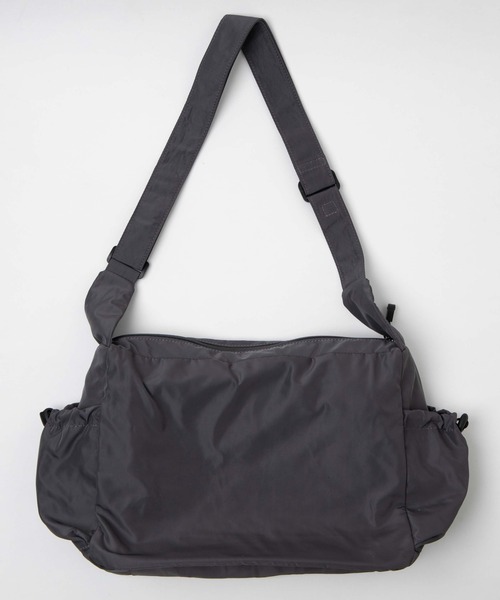 WEGO(ウィゴー)の「WEGO/立体ポケットショルダー(ショルダーバッグ・レディース・ホワイト/グレー/ブラック/グレー系その他・FREE)」の10枚目の写真