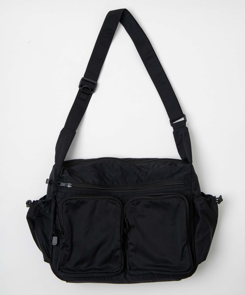 WEGO(ウィゴー)の「WEGO/立体ポケットショルダー(ショルダーバッグ・レディース・ホワイト/グレー/ブラック/グレー系その他・FREE)」の16枚目の写真