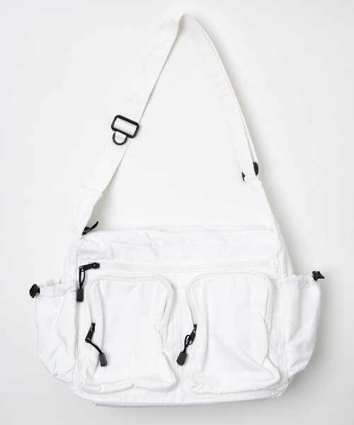 WEGO(ウィゴー)の「WEGO/立体ポケットショルダー(ショルダーバッグ・レディース・ホワイト/グレー/ブラック/グレー系その他・FREE)」の15枚目の写真