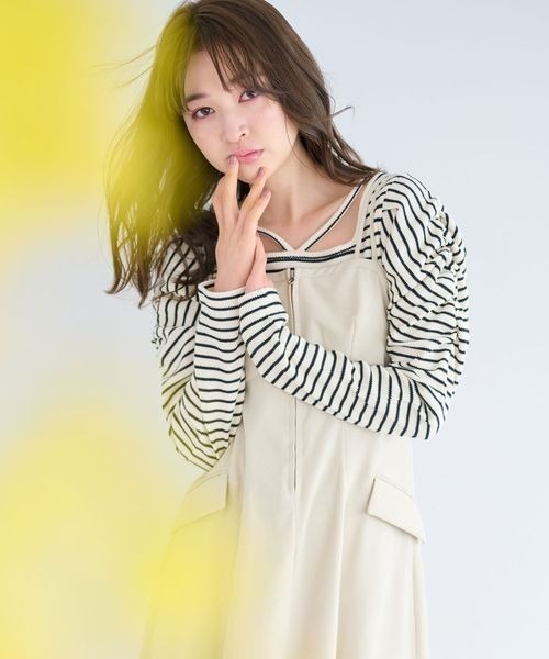 mysty woman（ミスティウーマン）の「パールボタンストリングプルオーバー　 997004（Tシャツ/カットソー・レディース・ブラック系その他/ホワイト系その他・FREE）」の2枚目の写真