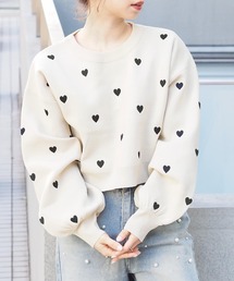 ハート刺繍ショート丈ニット