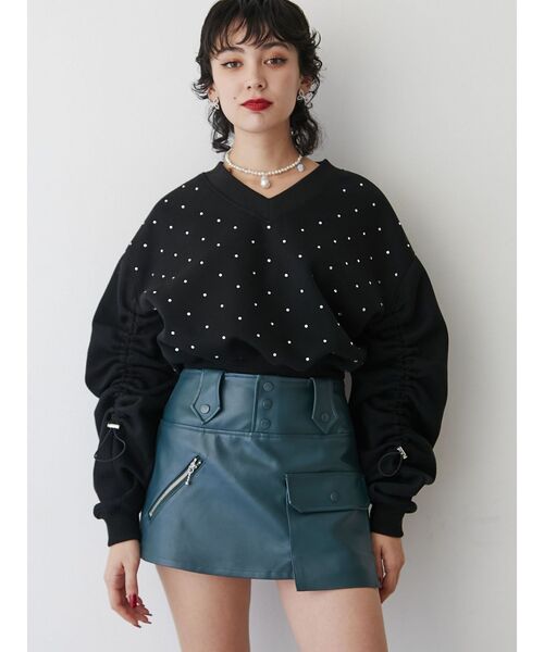 jouetie（ジュエティ）の「Vネックラインストーンプルオーバー（スウェット・レディース・ブラック/グレー/オフホワイト・MEDIUM）」の20枚目の写真