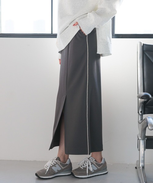 GLOBAL WORK(グローバルワーク)の「スゴラクストレッチIラインスカート/993234(スカート・レディース・チャコールグレー/ピンク系/ブラック/ライトベージュ・MEDIUM/LARGE)」の13枚目の写真