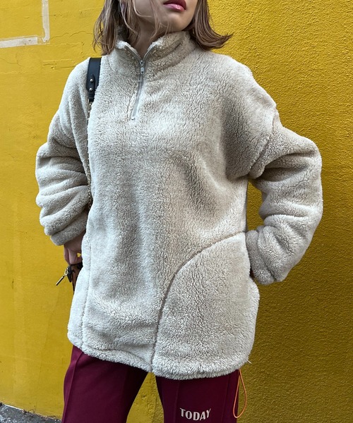 mi via loca(ミヴィアロカ)の「バックモチーフロゴ刺繍 ボア ドロスト ハーフジップ プルオーバー(スウェット・レディース・チャコールグレー/ベージュ/ピンク・FREE)」の7枚目の写真
