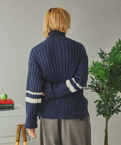 Adoon plain(アドーンプレーン)の「畦編みラインハーフジップニット(ニット/セーター・メンズ・ネイビー/アイボリー・LARGE/MEDIUM)」の4枚目の写真