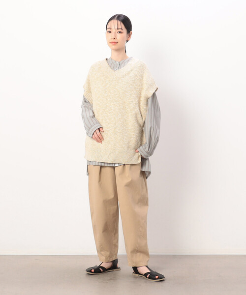 ONIGIRI（オニギリ）の「コットンカツラギ　テーパードパンツ（チノパンツ・レディース・カーキ/ベージュ・MEDIUM/LARGE）」の17枚目の写真