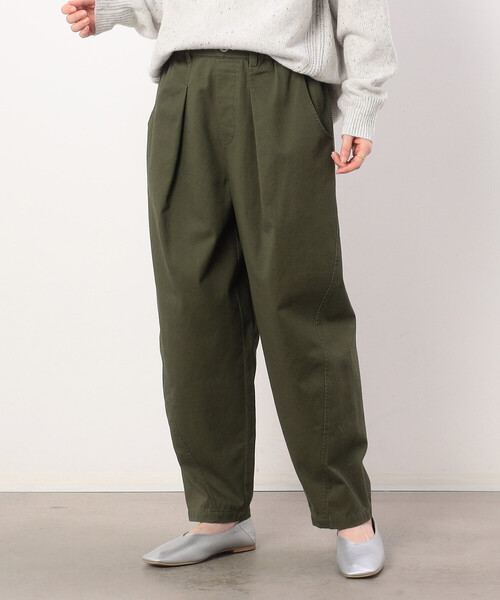 ONIGIRI（オニギリ）の「コットンカツラギ　テーパードパンツ（チノパンツ・レディース・カーキ/ベージュ・MEDIUM/LARGE）」の4枚目の写真