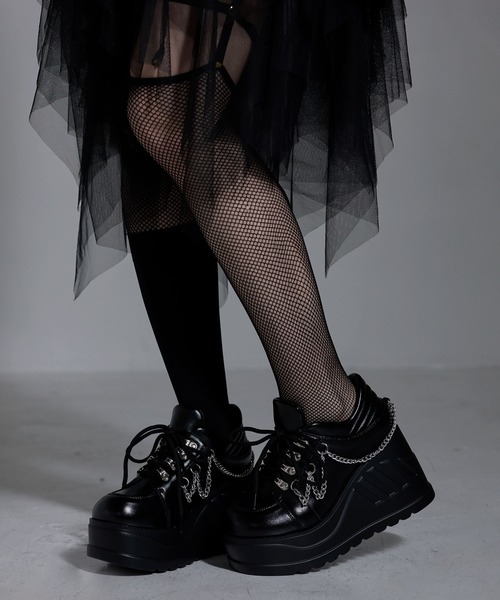 Diable baiser(ディアブルベーゼ)の「厚底レースアップチェーンシューズ(パンプス・レディース・ブラック・24.5cm/23cm/22.5cm/25cm/24cm/23.5cm/25.5cm/26cm)」の11枚目の写真
