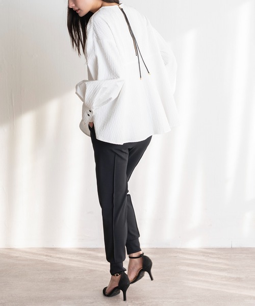 EUCLAID（エウクレイド）の「ふくれジャカードブラウス（シャツ/ブラウス・レディース・ブラック/ホワイト・38）」の15枚目の写真