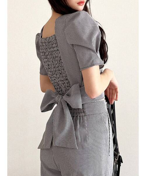 RESEXXY(リゼクシー)の「バックリボンスクエアブラウス【セットアップ着用可能】(シャツ/ブラウス・レディース・その他1/ブラック/その他・FREE)」の1枚目の写真