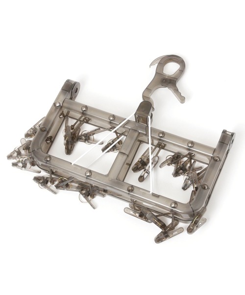 LAKOLE（ラコレ）の「折り畳み角ハンガー24P / 105464（ランドリーグッズ・レディース・チャコール・FREE）」の8枚目の写真