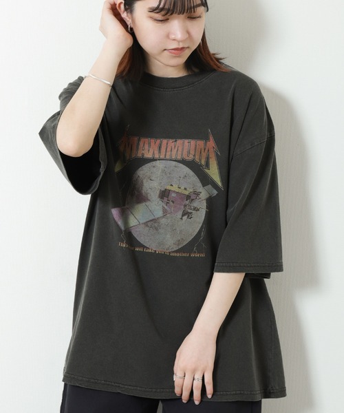 ZIP FIVE(ジップファイブ)の「【ZIP FIVE】レトロプリント ヴィンテージライク ロックプリント バンドTシャツ ビッグシルエットTシャツ 【ピグメント加工】(Tシャツ/カットソー・メンズ・ネイビー/チャコール/ブラック系/ブラック/ネイビー系/グレー系・MEDIUM/LARGE)」の17枚目の写真