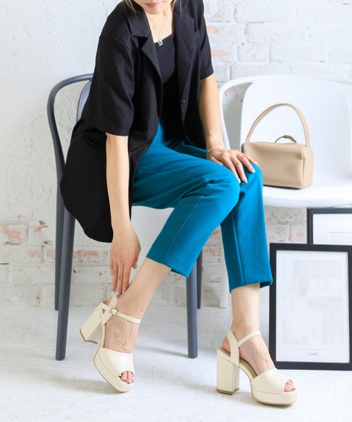 attagirl(アタガール)の「厚底ヒールアンクルストラップサンダル(サンダル・レディース・ホワイト系その他/ブラック系その他/アイボリー/ブラック/シルバー・S/M/L/LL)」の13枚目の写真